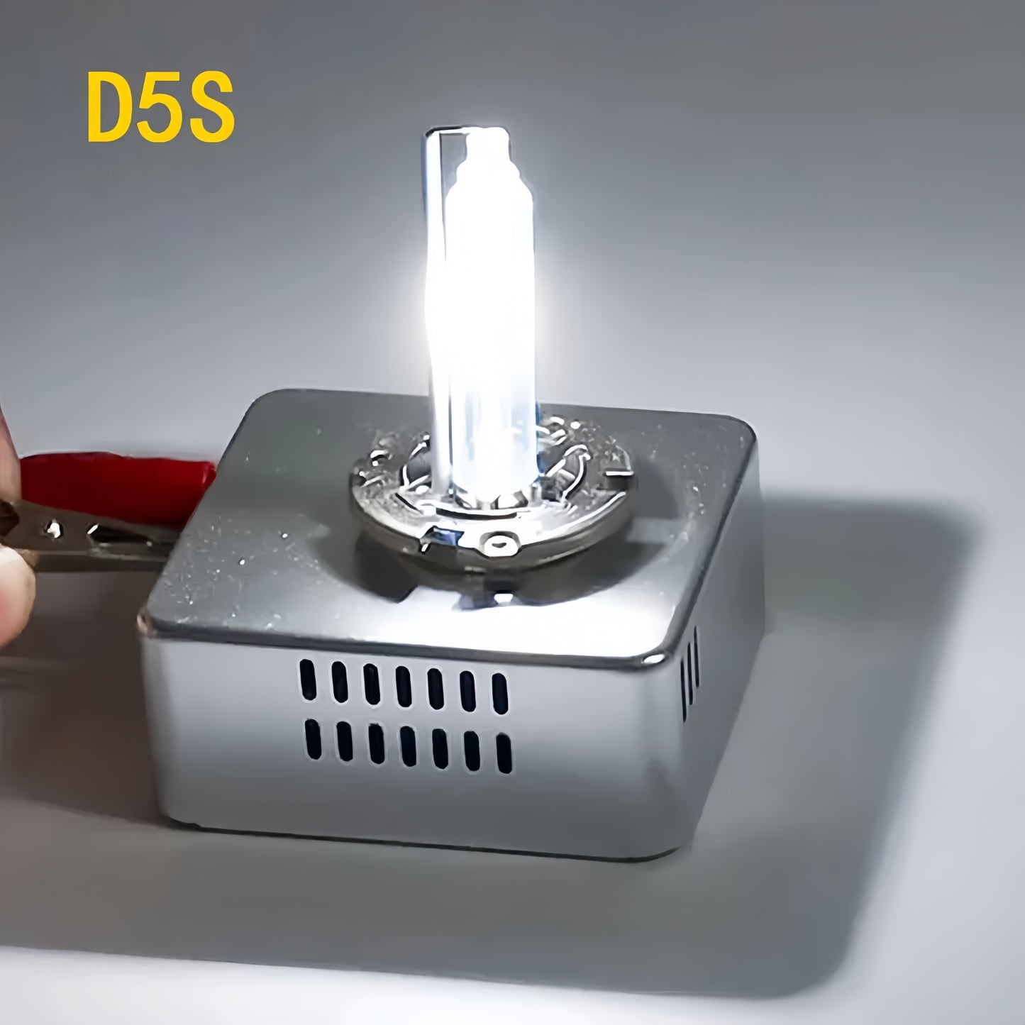 2 PCS  D5S Xenon HID Headlight Bulbs – 35W 12V 6000K High Bright White